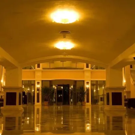 Апартаменты Beachfront 5 Star Burgas *