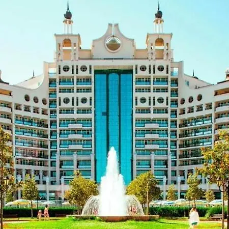 Апартаменты Beachfront 5 Star Burgas *